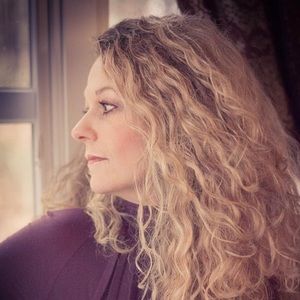 Meet your Posher, Laura jean